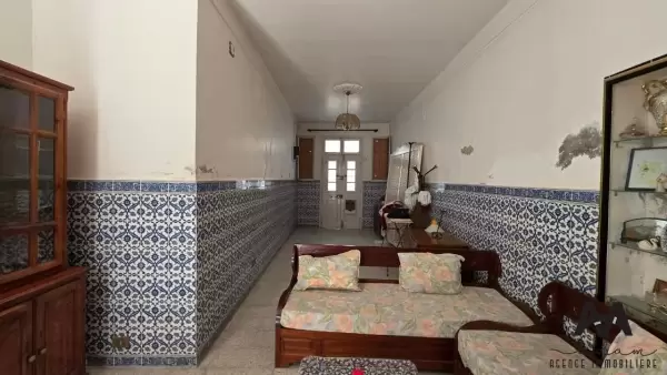 Maison arabesque S+6 au centre-ville de Nabeul