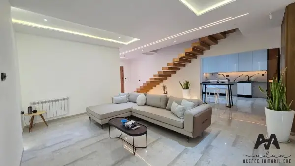 villa S+3 avec piscine à Beni khiar plage