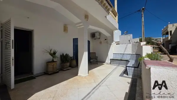 Villa duplex S+3 à Beni Khiar Plage